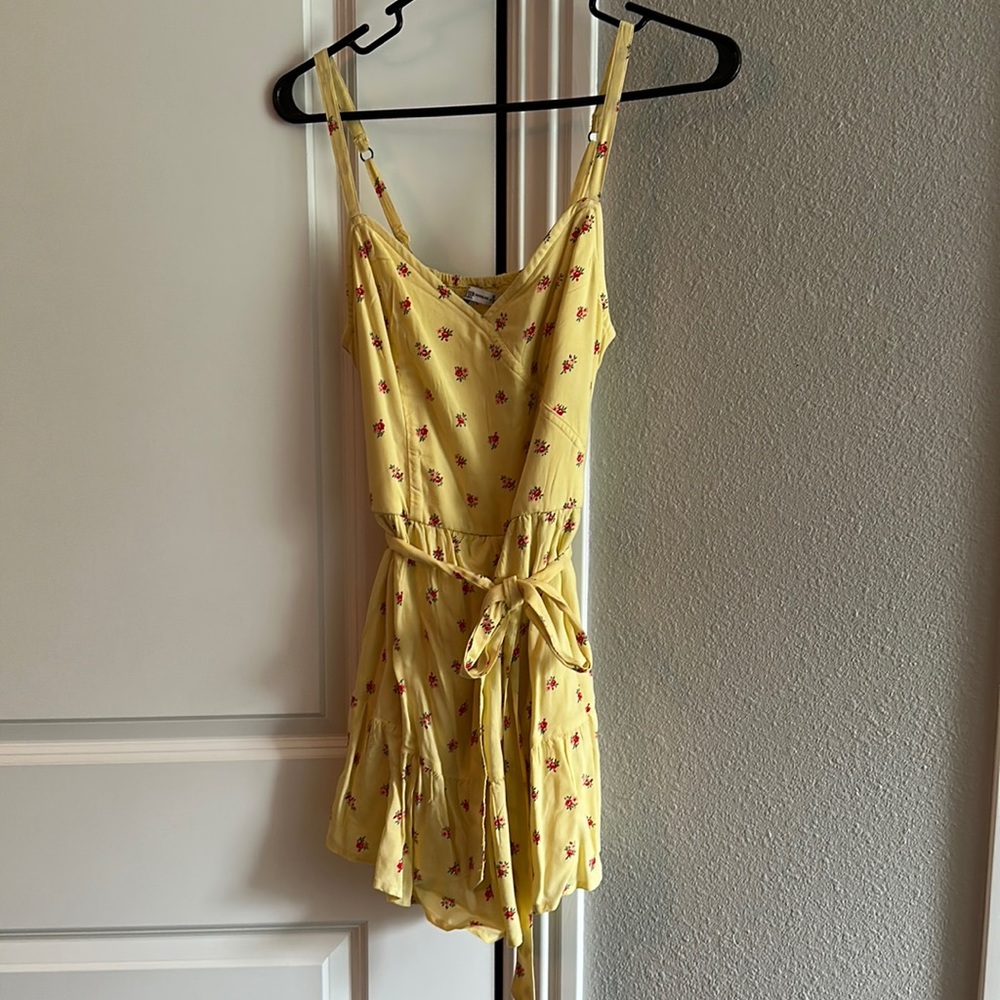 Hollister romper